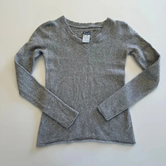Kristensen Du Nord-Vneck-Sweater-Grey-Cashmere/Wool- Fall-Soft-Cozy-Italy-Size 1 - Picture 1 of 15